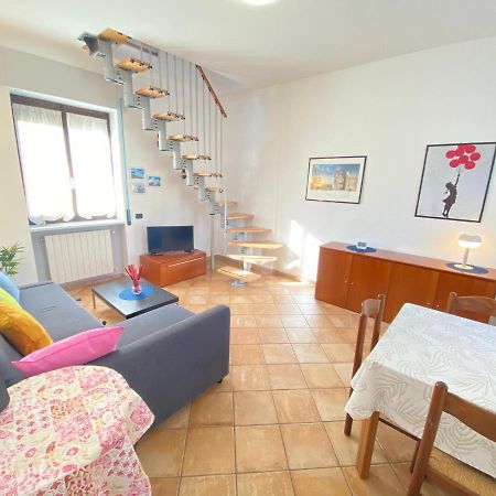 La Discografica, Elegante E Spaziosa Per Gruppi Apartment Trezzano Rosa Exterior foto